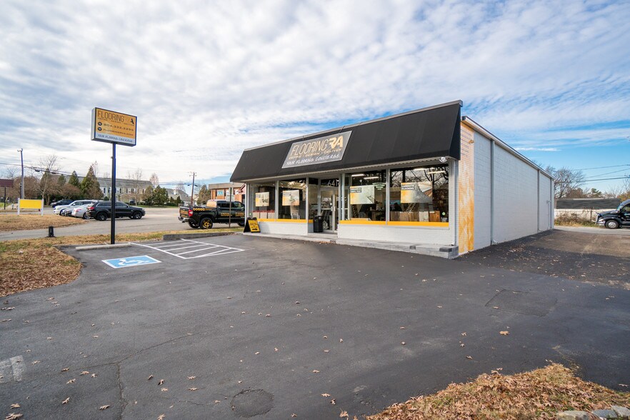 More Photos Of 6414 Horsepen Rd, Richmond Flex For Sale