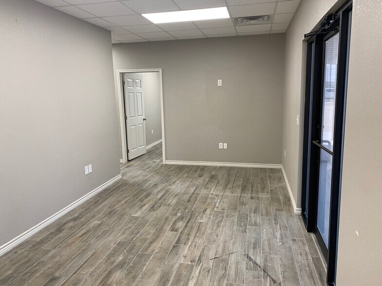More Photos Of 6421 S FM 1788, Midland Warehouse For Lease
