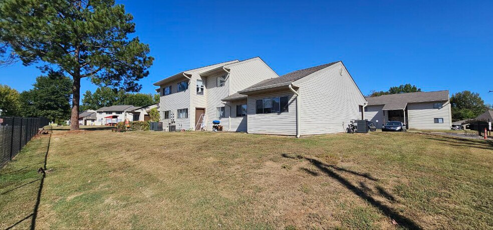 More Photos Of 401 N Cumberland Ave, Russellville Apartments For Sale