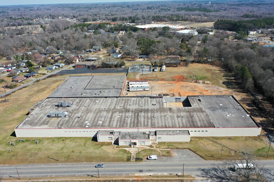 More Photos Of 2115 S McDuffie St, Anderson Manufacturing For Sale
