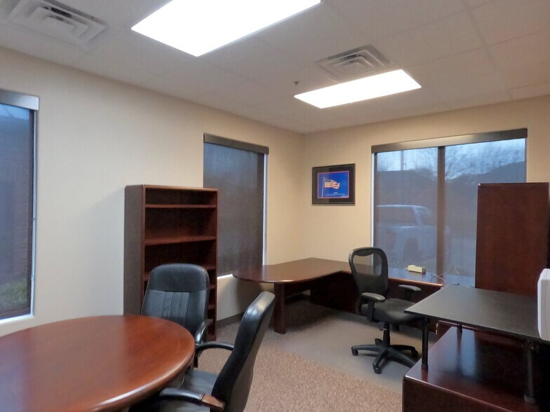 More Photos Of 6570 Naaman Forest Blvd, Garland Medical For Sale