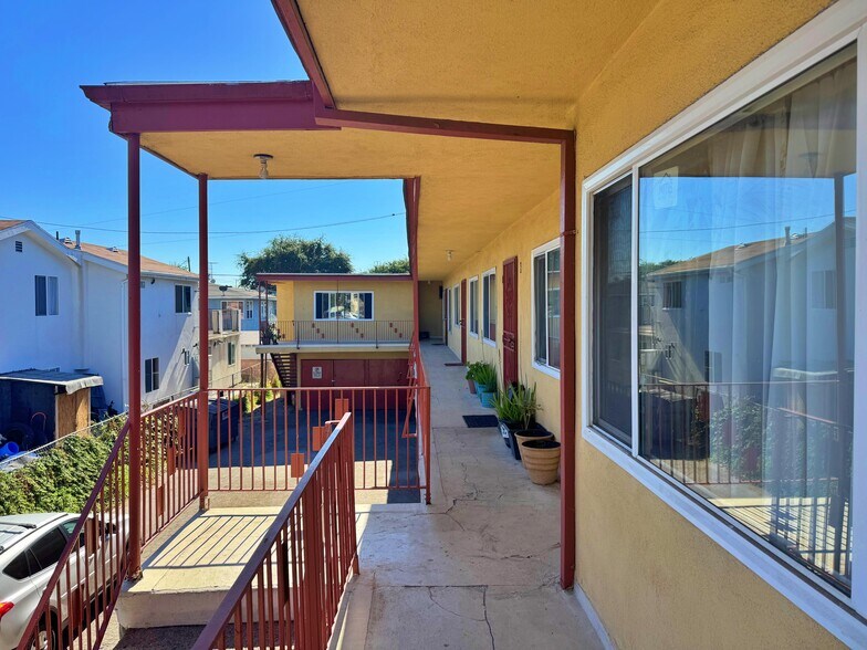 More Photos Of 2844 Ardmore Ave, South Gate Apartments For Sale