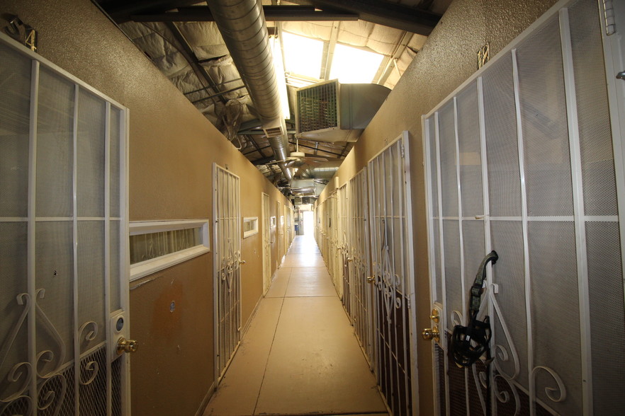 More Photos Of 2675 W Arby, Las Vegas Office For Sale
