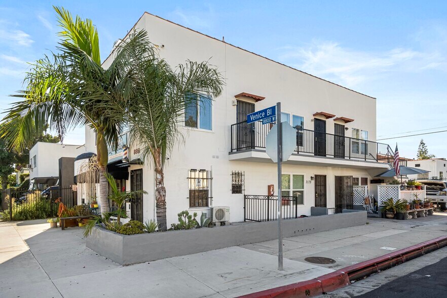 More Photos Of 8861 Venice Blvd, Los Angeles Apartments For Sale