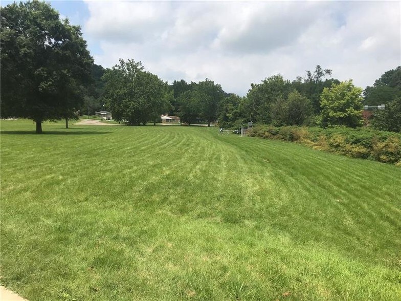 More Photos Of 1900 Route 51, Jefferson Hills Flex For Lease
