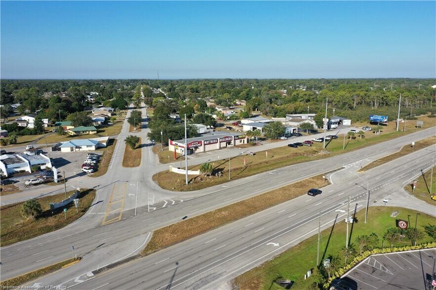 More Photos Of 32379 Broadway St, Sebring Storefront For Sale
