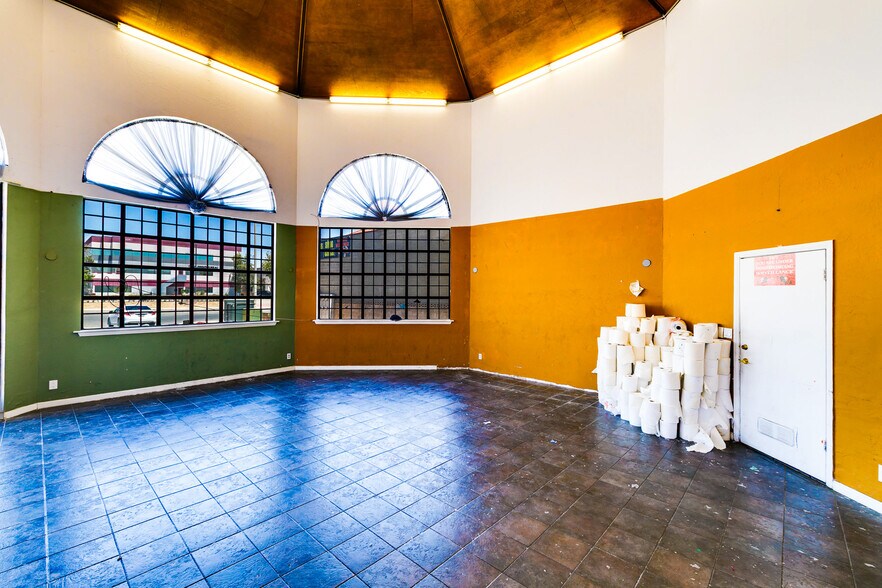 More Photos Of 1520 E Palmdale Blvd, Palmdale Carwash For Sale