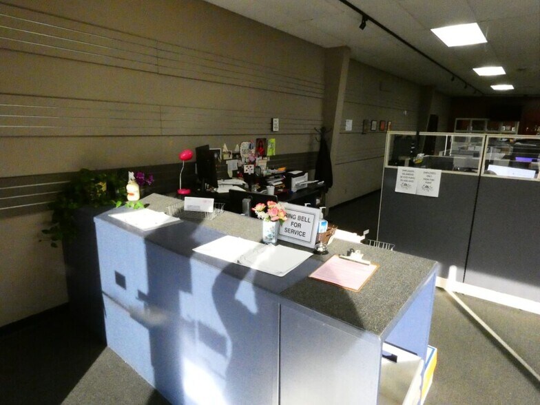 More Photos Of 5707-5719 Jenny Lind Rd, Fort Smith Storefront Retail Office For Sale