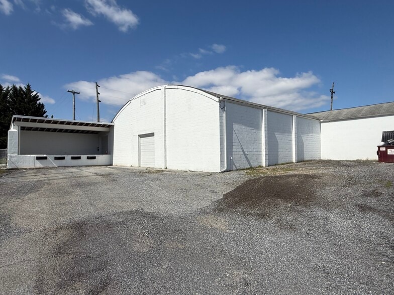 More Photos Of 175 Willow St, Toughkenamon Warehouse For Lease