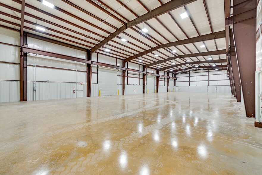 More Photos Of 3710 S County Road 1276, Midland Warehouse For Lease