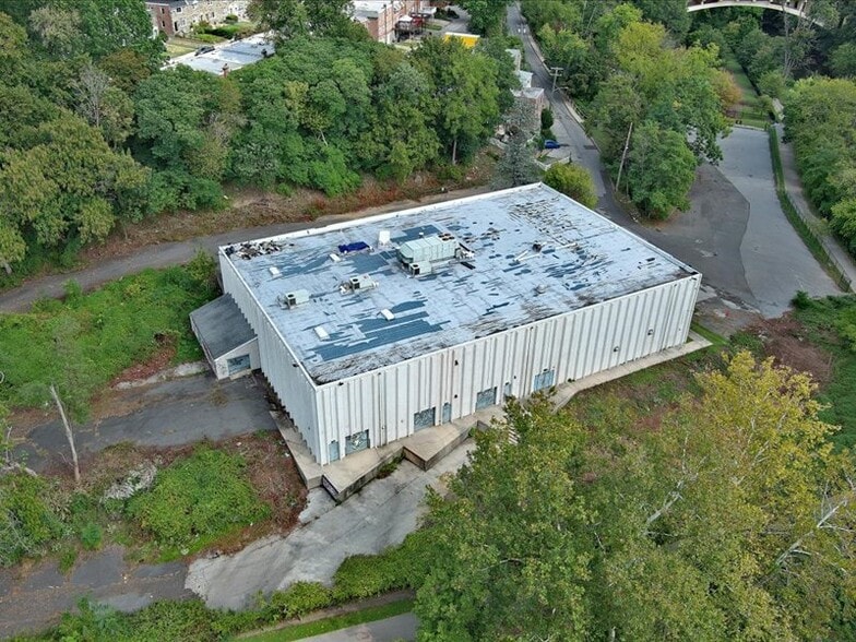 More Photos Of 4000 Bridge St, Drexel Hill Manufacturing For Lease