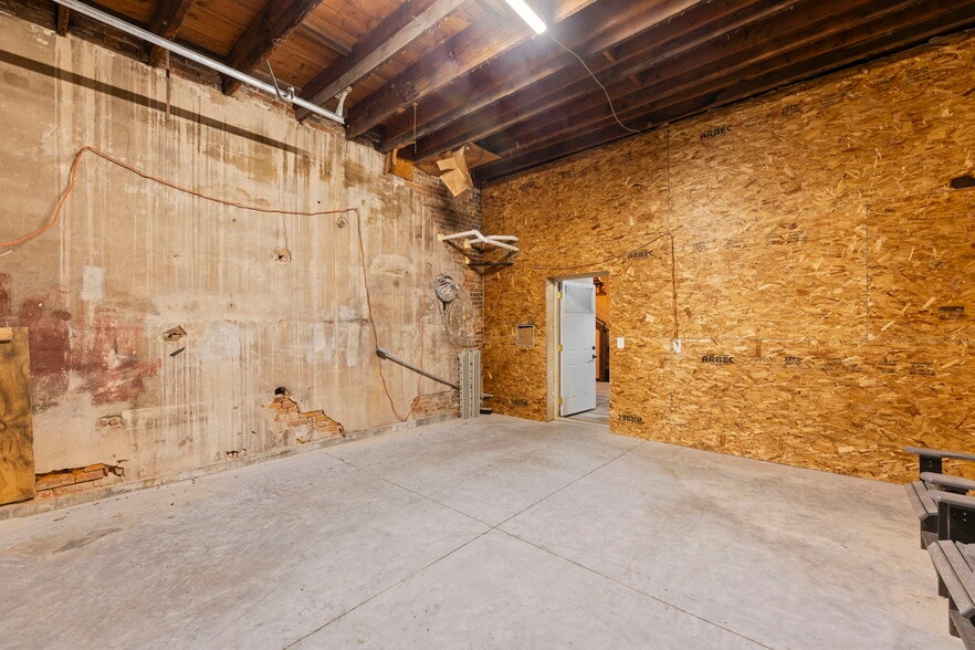 More Photos Of 116 N 3rd St, Burlington Apartments For Sale