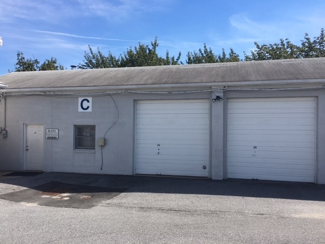 More Photos Of 35 Salem Church Rd, Newark Warehouse For Lease