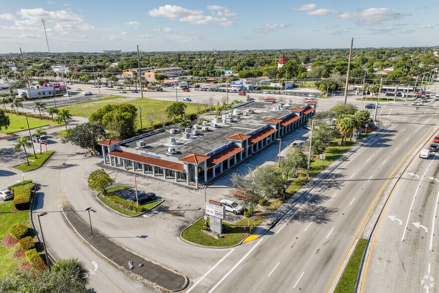 More Photos Of 5906-5972 Pembroke Rd, Hollywood Unknown For Lease