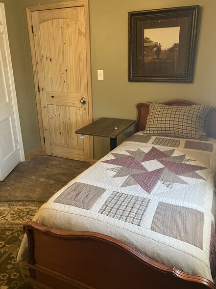 More Photos Of 202 S Hoy St, Buffalo Hotel For Sale