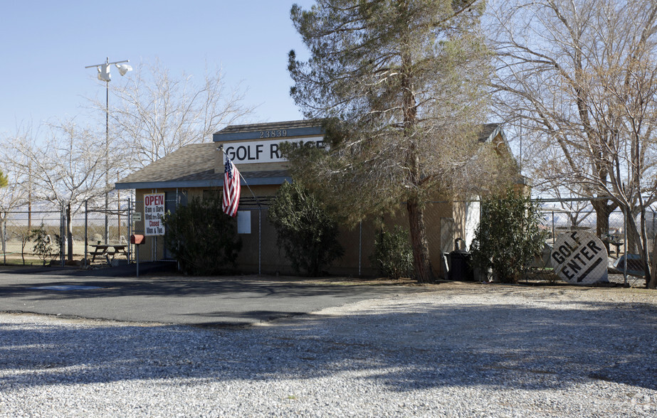 Primary Photo Of 23839 Bear Valley Rd, Apple Valley Golf Course Driving Range For Lease