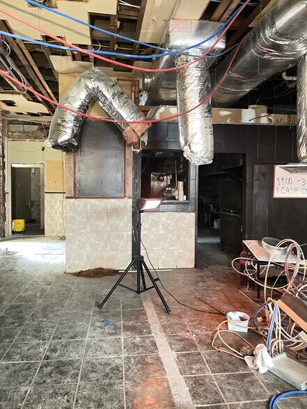 More Photos Of 4 State St, New London Apartments For Lease