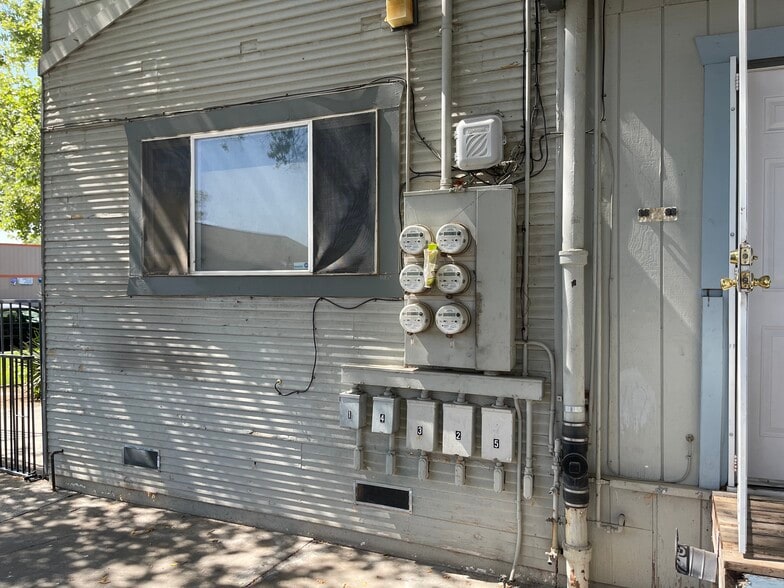 More Photos Of 2439 Rio Linda Blvd, Sacramento Apartments For Sale