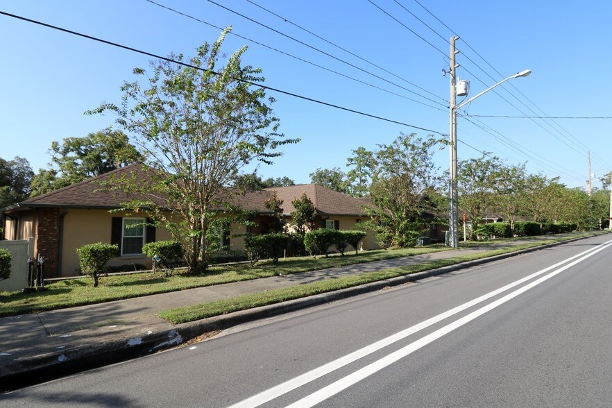 More Photos Of 2010 NE 14th St, Ocala Office For Lease