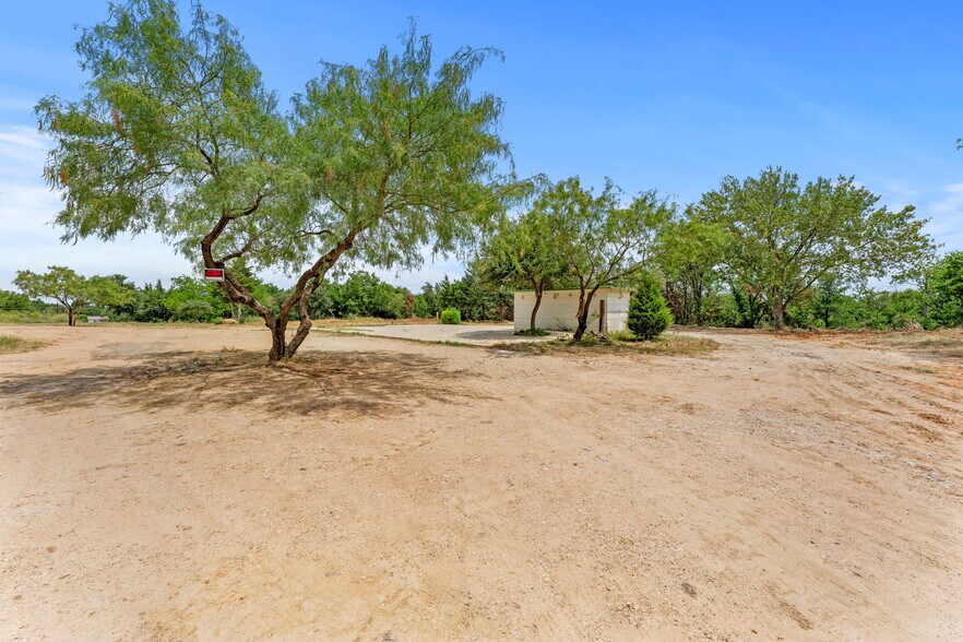 More Photos Of 1800 Logan St, Fort Worth Land For Sale