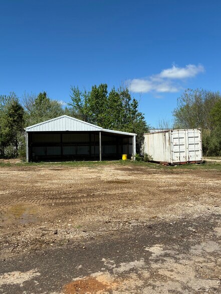 More Photos Of 213 Corporate Dr, Elizabethtown Warehouse For Lease