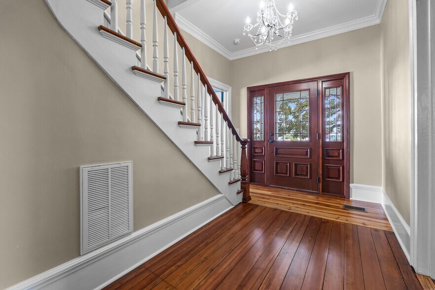 More Photos Of 202 W Main St, Sanford Office Residential For Sale