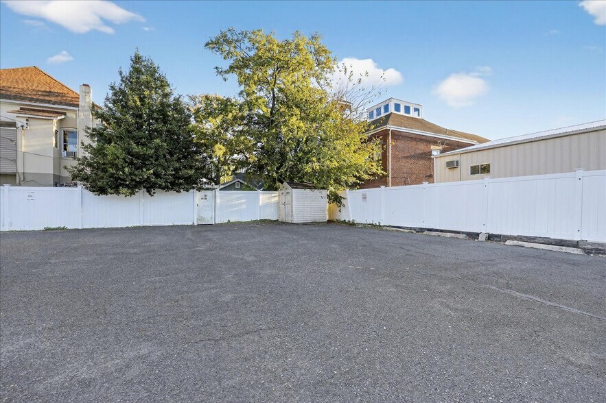 More Photos Of 55 E Front St, Keyport Office For Sale