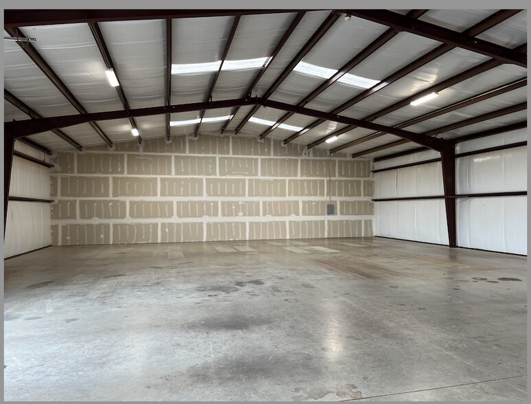 More Photos Of 1470 Champion Rd, Terrell Industrial For Lease