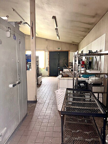 More Photos Of 479 6th Street St, Wells General Retail For Sale