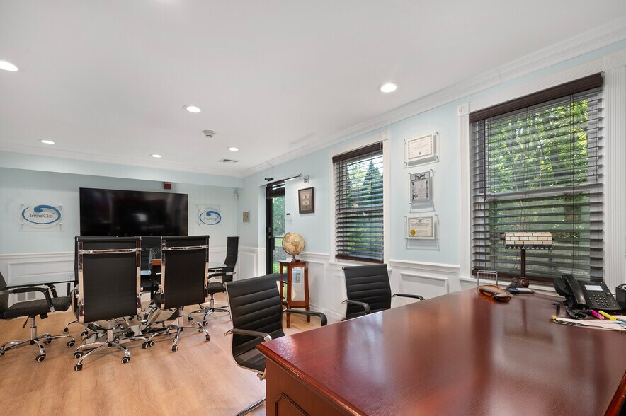 More Photos Of 15 Thomas St, North Providence Freestanding For Sale