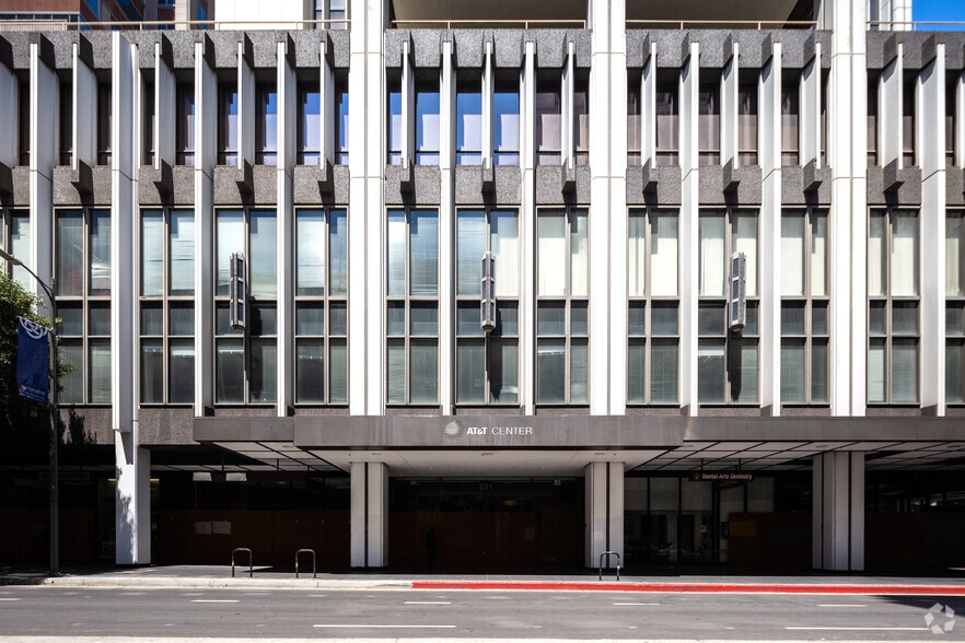 More Photos Of 611 W 6th St, Los Angeles Office For Lease
