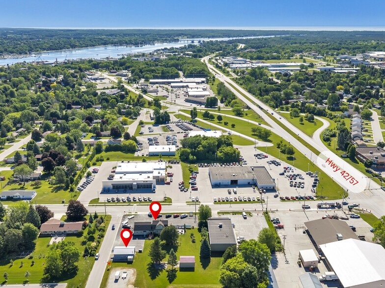 More Photos Of 513-529 Duluth Ave, Sturgeon Bay, Sturgeon Bay General Retail For Sale