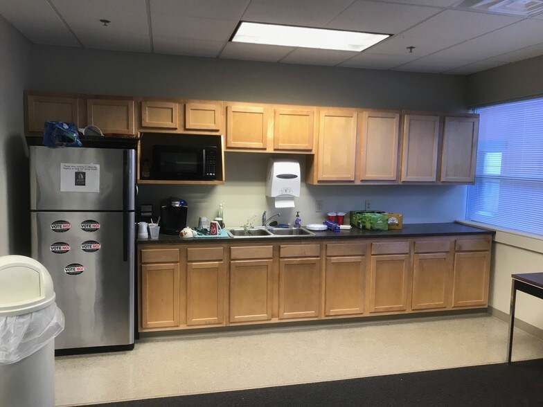 More Photos Of 731 James St, Syracuse Office Residential For Lease