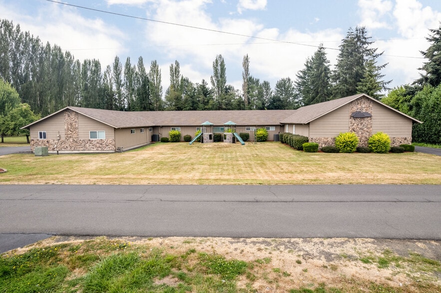 More Photos Of 1435 33rd Ave, Longview Specialty For Sale