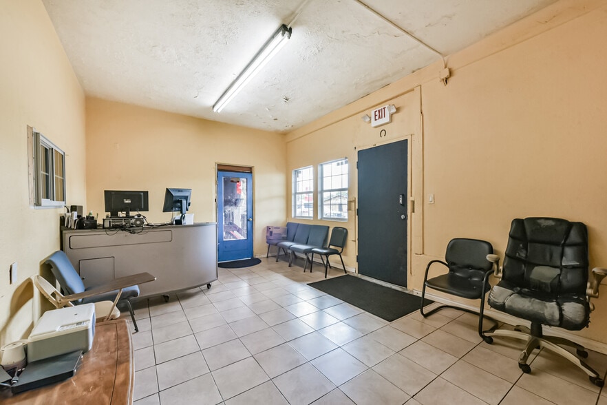 More Photos Of 2623 Berry Rd, Houston General Retail For Sale