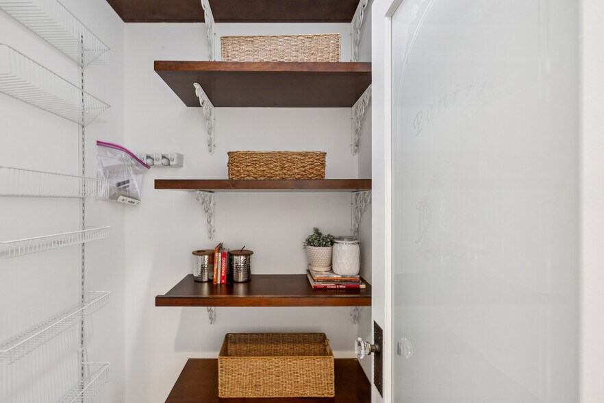 More Photos Of 917 Howard Ave, Burlingame Office Residential For Sale