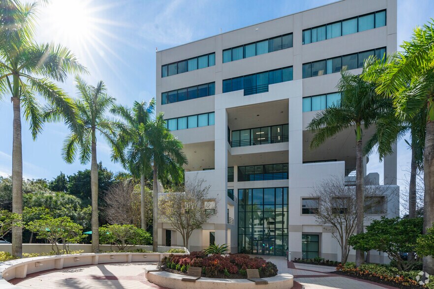 Primary Photo Of 6700 N Andrews Ave, Fort Lauderdale Office For Lease