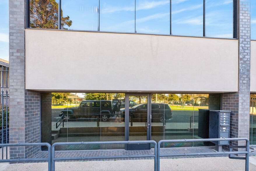 More Photos Of 196 S Fir St, Ventura Office For Lease