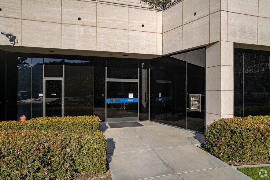 More Photos Of 13200 Crossroads Parkway N, City of Industry Office For Lease