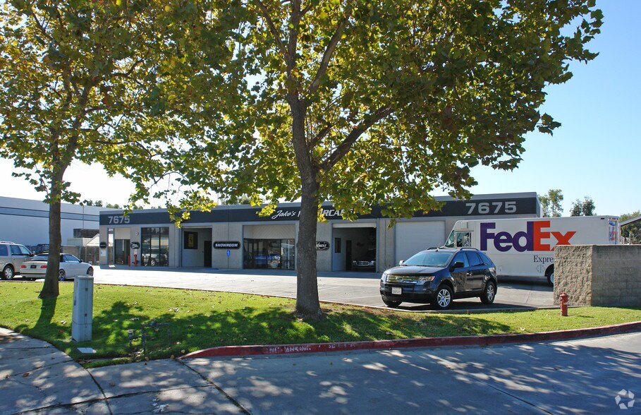 More Photos Of 7675 Formula Pl, San Diego Manufacturing For Lease