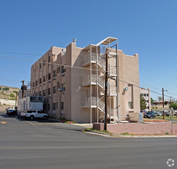 More Photos Of 1221 N Cotton St, El Paso Hospital For Lease