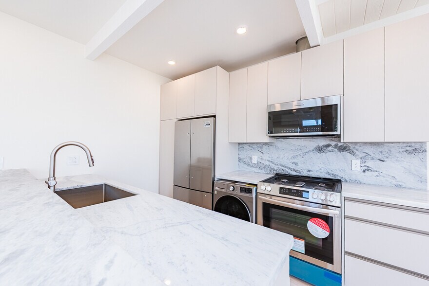 More Photos Of 7273 Birdview Ave, Malibu Apartments For Sale