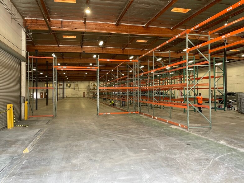 More Photos Of 6925 Atlantic Ave, Long Beach Warehouse For Lease