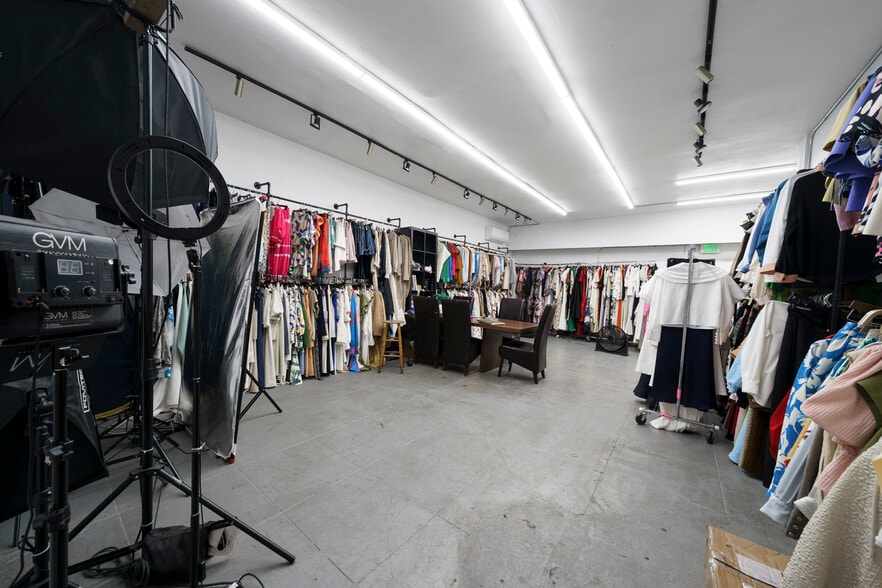 More Photos Of 3515 S Avalon Blvd, Los Angeles Warehouse For Sale