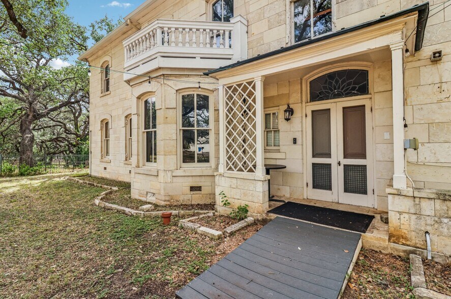 More Photos Of 7735 Mocking Bird Ln, San Antonio Lodge Meeting Hall For Sale