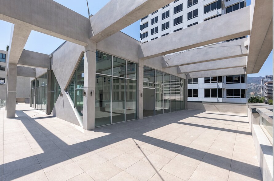 More Photos Of 431 N Brand Blvd, Glendale Office For Lease