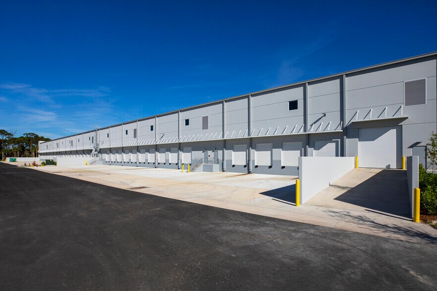 More Photos Of 1715 Meathe Dr, West Palm Beach Unknown For Lease