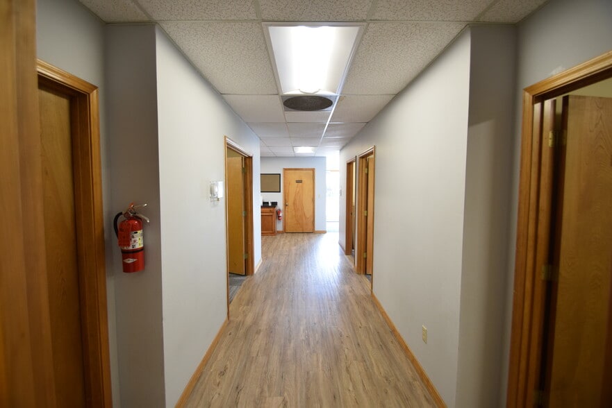 More Photos Of 888 NW Hill St, Bend Office For Lease