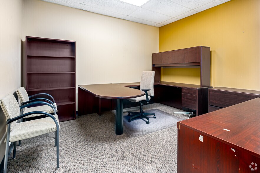 More Photos Of 1300 Teasley Ln, Denton Office For Sale