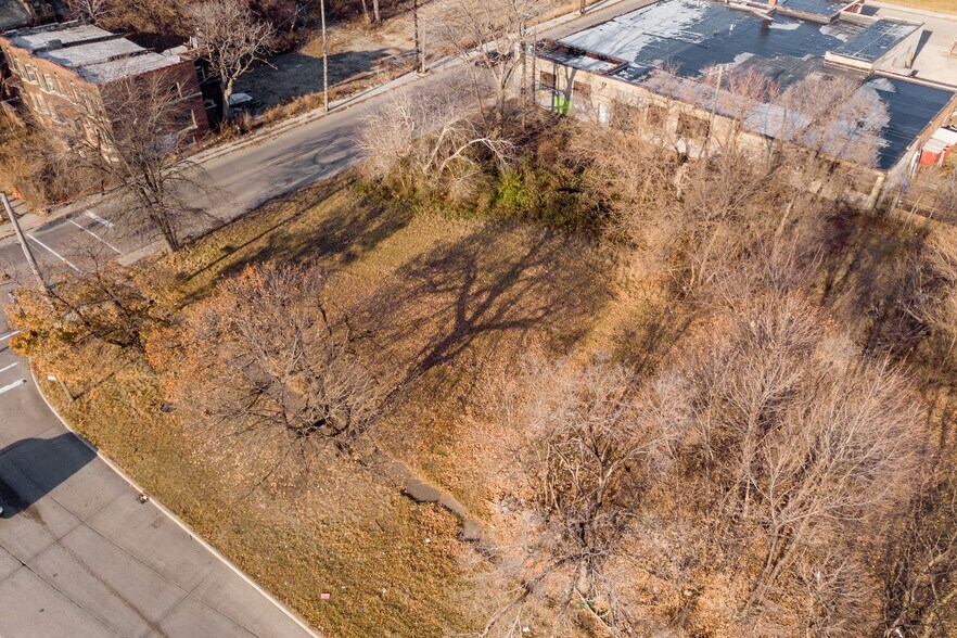 More Photos Of 503 E Edsel Ford Rd, Detroit Land For Sale